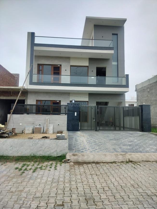 1 Kanal Newly Built Triple-Storey House for Sale in Sector 16A, Chandigarh (3 BHK per Floor)