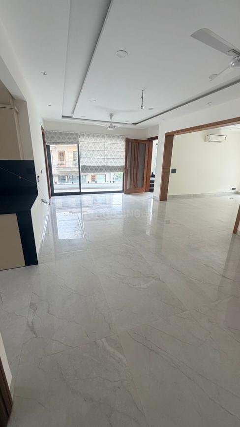 1 Kanal Corner Park-Facing 5 BHK House for Sale in Sector 18A, Chandigarh