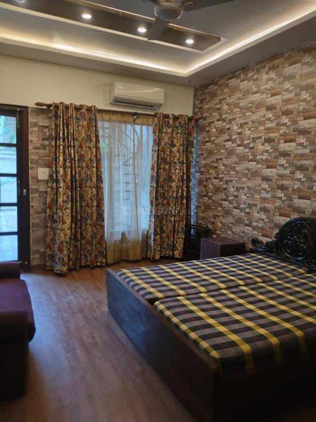 1 Kanal Park-Facing House for Sale in Sector 21A, Chandigarh - photo
