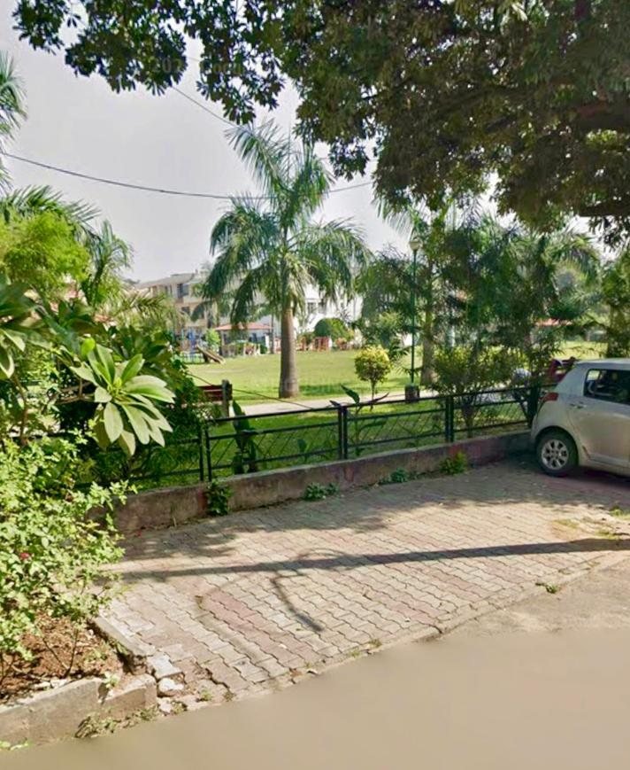 12 Marla Park-Facing Triple-Storey House for Sale in Sector 7B, Chandigarh