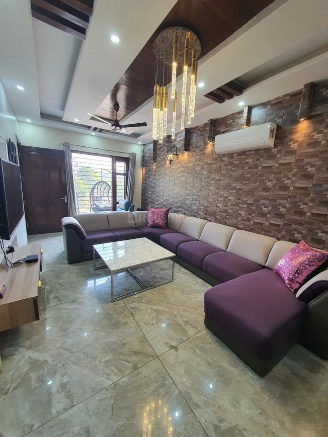 200 Gaj Duplex House for Sale on 60 ft Road in Sector 68, Mohali (4 BHK)