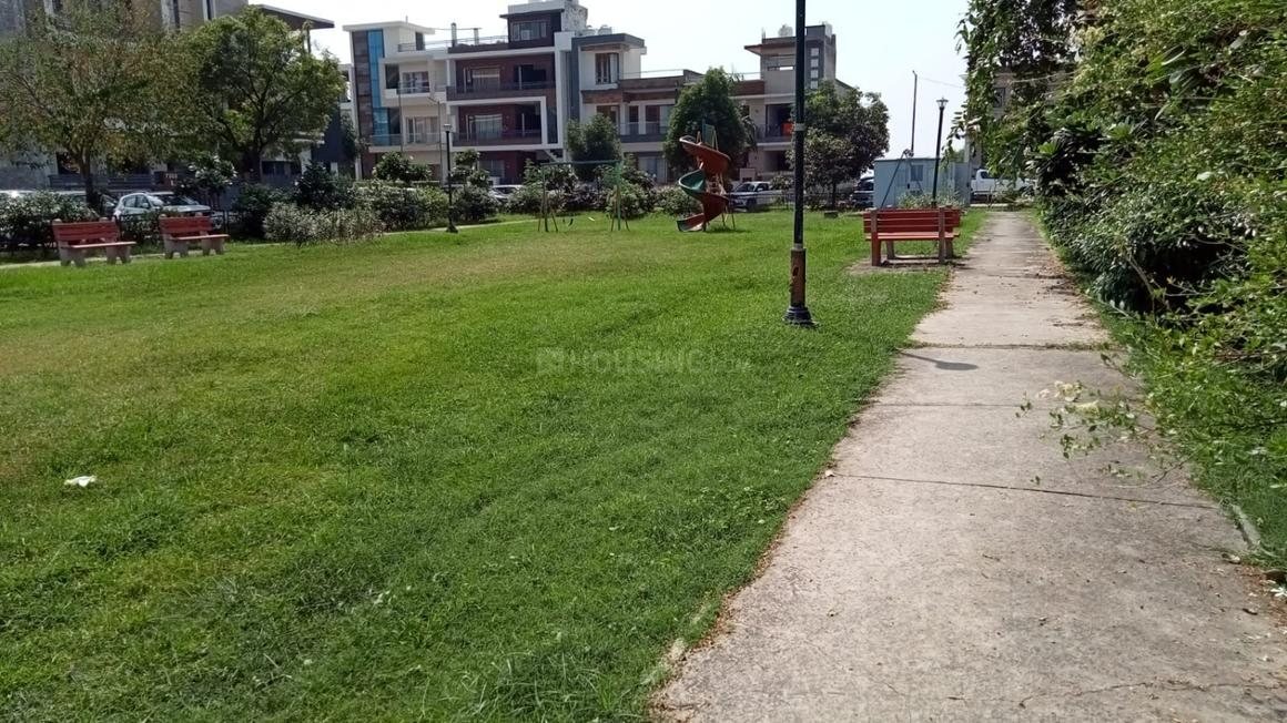 250 Gaj Park-Facing Plot for Sale in Block H, GMADA Aerocity Mohali - photo