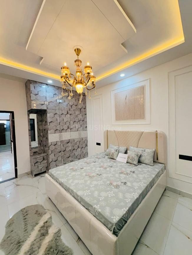 6 BHK House on Main Road in Phase 7, Sector 61 Mohali